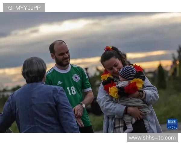 当今足球明星中谁的颜值最高最具魅力引发球迷热议